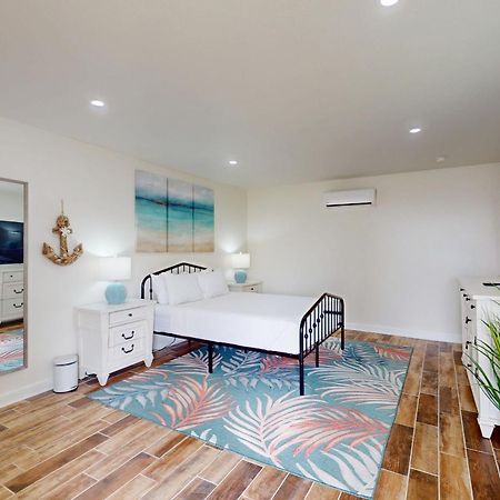 Mustang Beach Bella Vista & Four Winds House 빌라 외부 사진